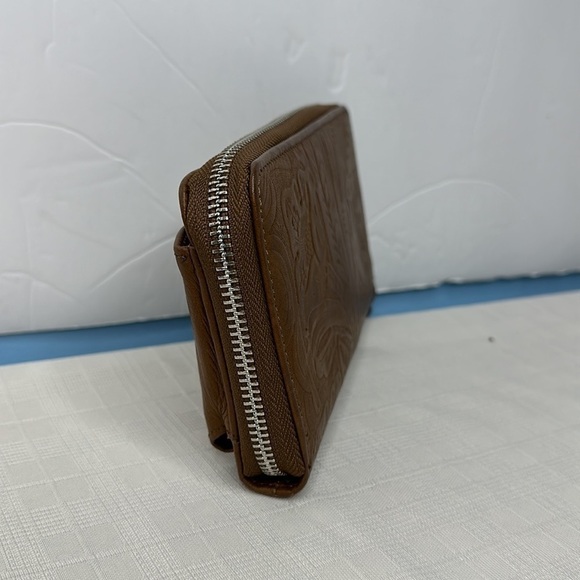 Margot Leather Wristlet Phone Case Zip Around Wallet Brown Tooled Leather ~ VGC - Picture 2 of 8